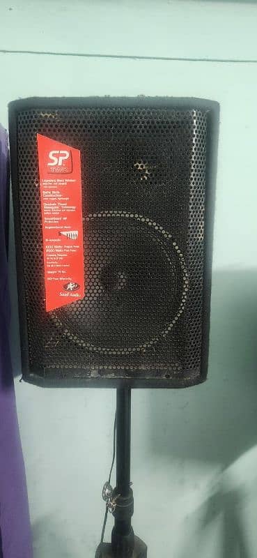 speakers 9