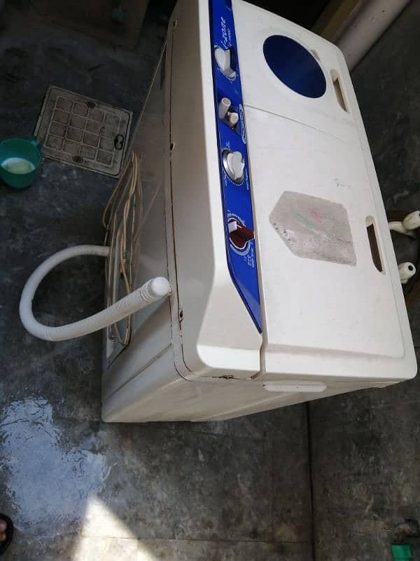 i-zone washer & dryer.  03409186751 7