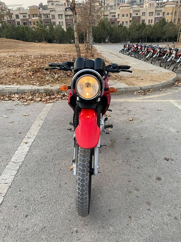 Yamaha YBR 125G 7