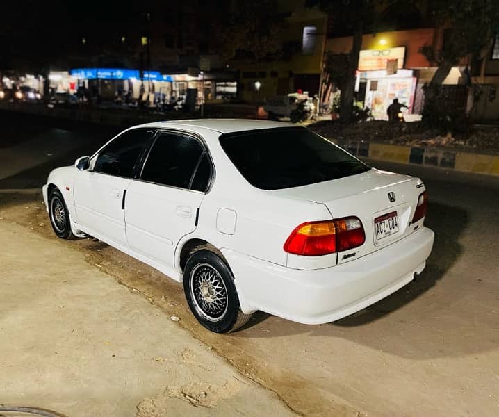 Honda Civic EXi 2000 4