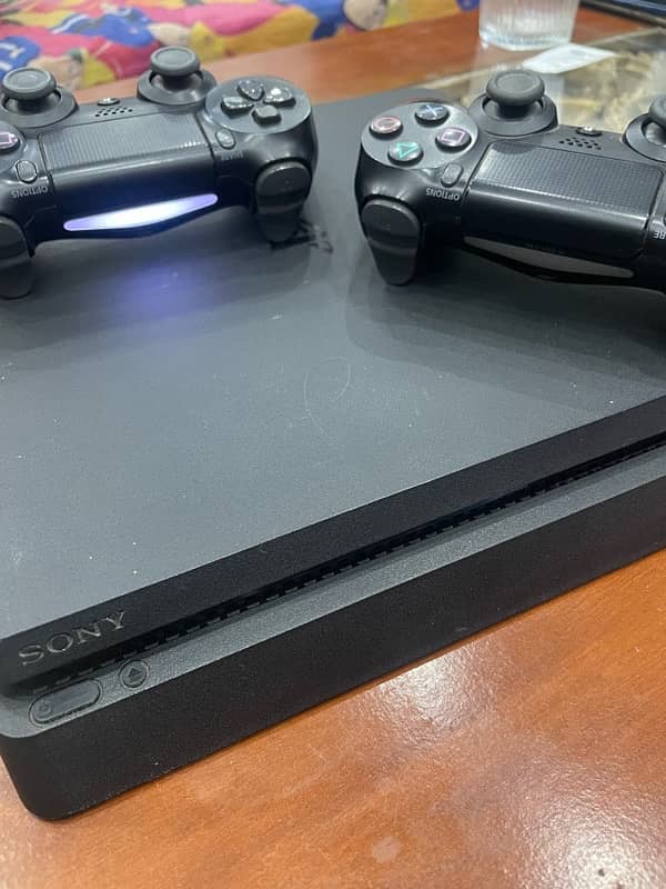 PS4 As New 1