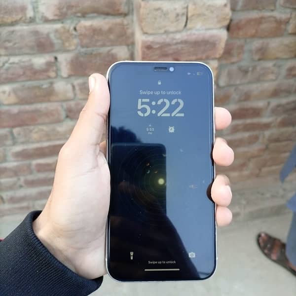 iPhone XR 1