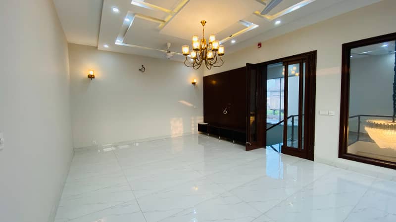 Brilliant Design House For Sale In DHA Phase 7 Lahore 21