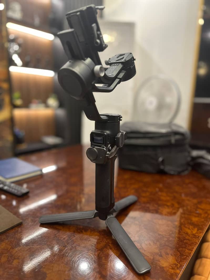 DJI RSC 2 Gimbal Stabilizer | 3-Axis Foldable Design 3