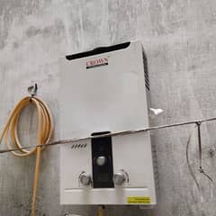 Crown instant gas geyser (working on LPG)