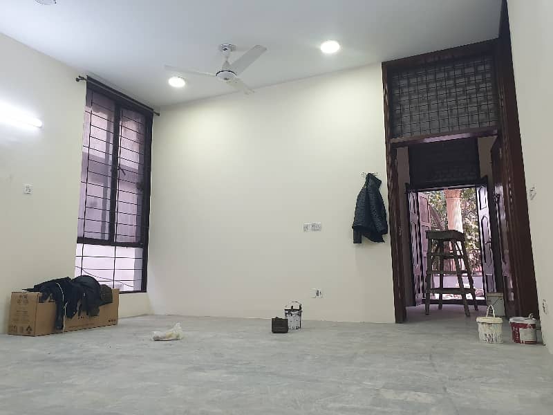 1 kanal uper poriton available for rent in near jail road 5