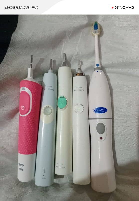 braun oral b and philips toothbrush machines 1