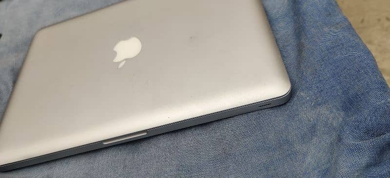 macbook pro i5 4th gen 6