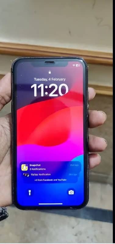 I phone 11 64gb factory unlock Onic sim working 0