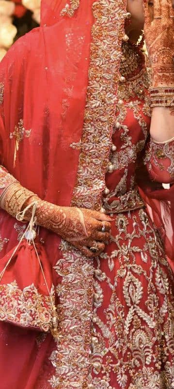 bridal lehenga just wore for 7 ,to 8 hours 4