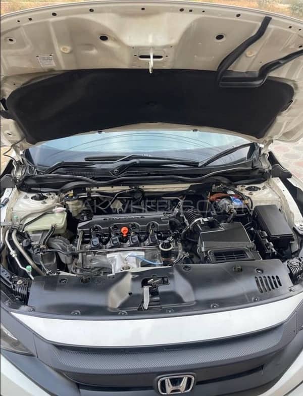 Honda Civic VTi Oriel 2019 full option total genuine 3