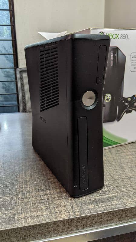 Fully New Xbox 360 Slim Edition | 250 GB 1