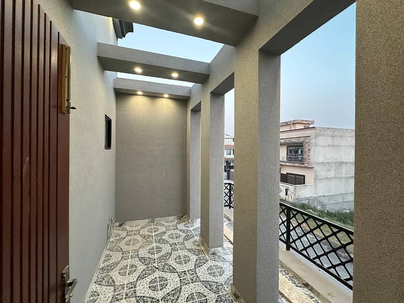 10 Marla Beautiful House In Bolan Block Available For Sale In DC Colony GRW 19