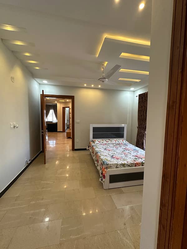 Semi Furnished Corner House For Sale In Prime Location Of Gulberg Green Islamabad Solar Installed Near Markaz With Small Loan Demand 4.60 Crore 9