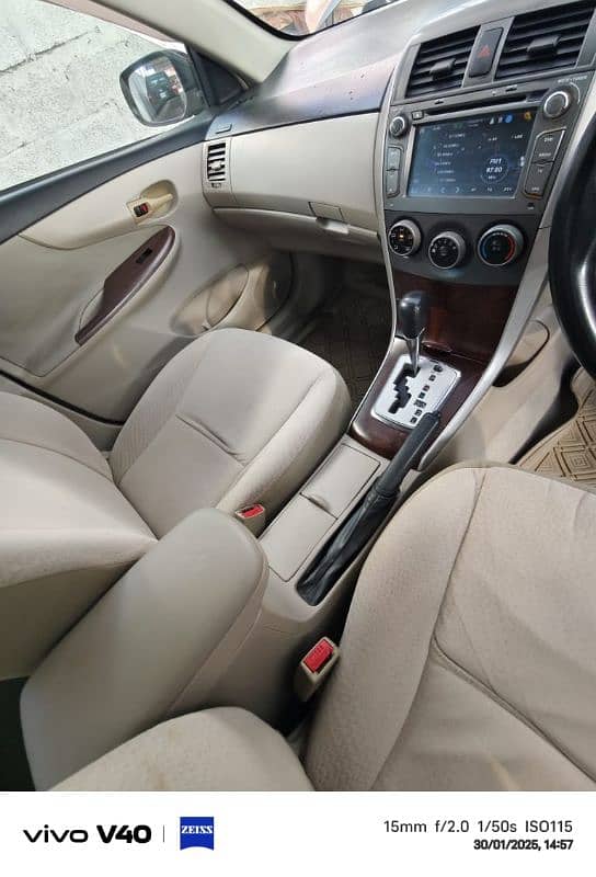 Toyota Corolla Altis 2012 3