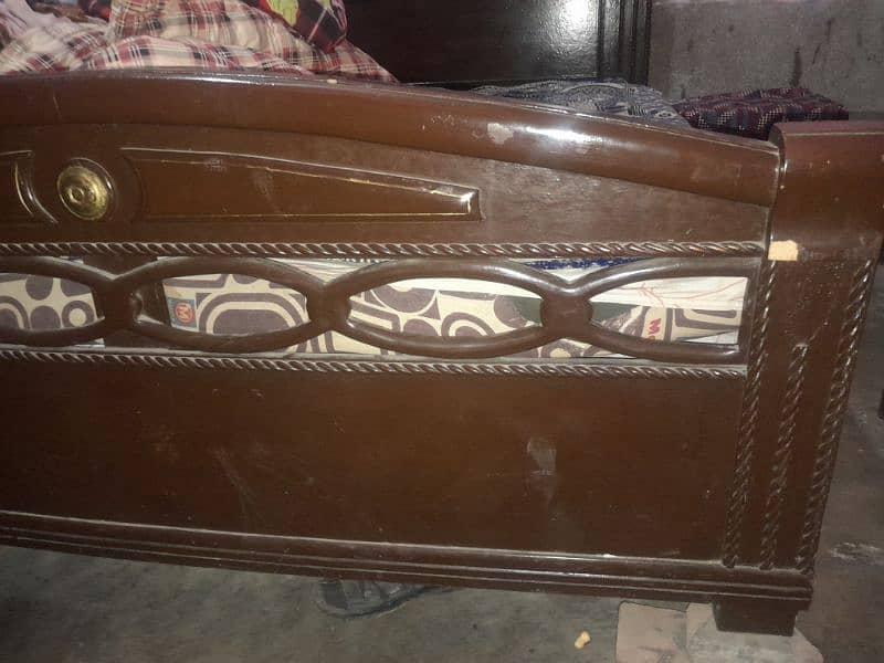 wooden Bed  in best Condition 1