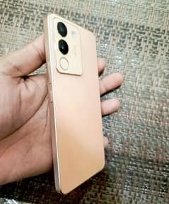 Vivo V29 5G 12/256 complete box urgent sale contact OLX