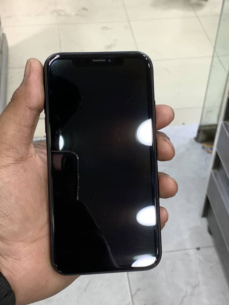 Apple iPhone XR 1