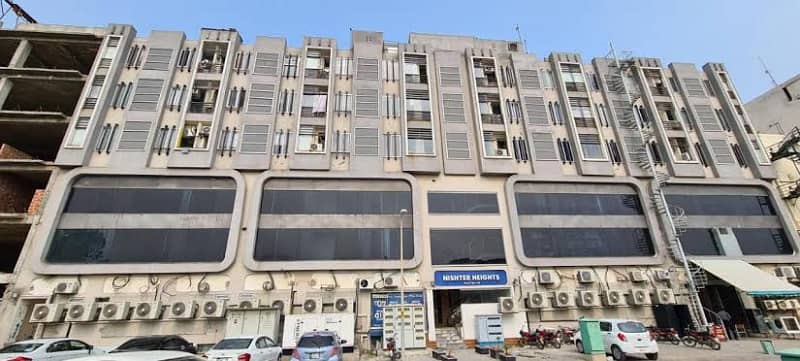 One Bed Room 500 Sq ft Ready To Move Front Side Apartment Available For Sale In Nishter Height Sector E Bahria Town Lahore 0