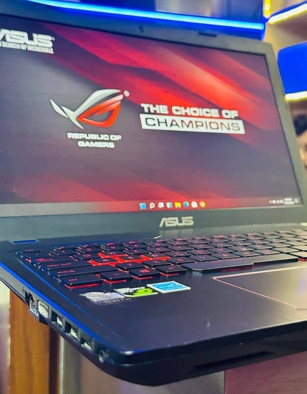 Asus GL553V3 gaming laptop 1