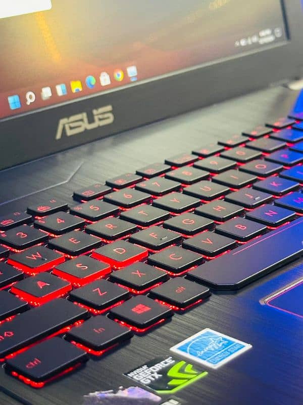 Asus GL553V3 gaming laptop 2