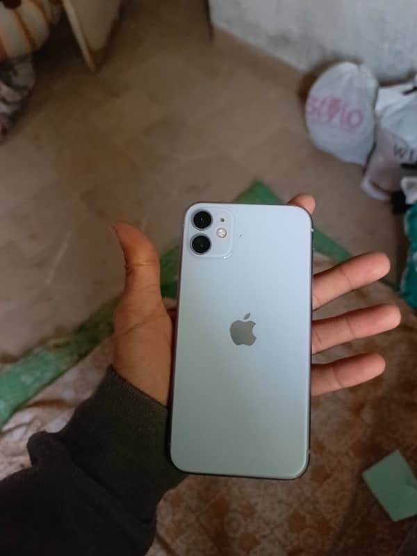 iphone 11  128 GB 1