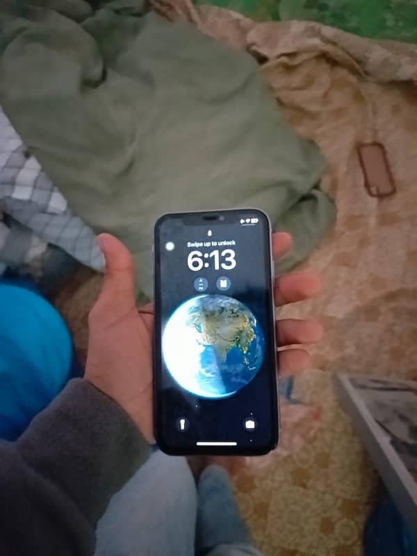 iphone 11  128 GB 3