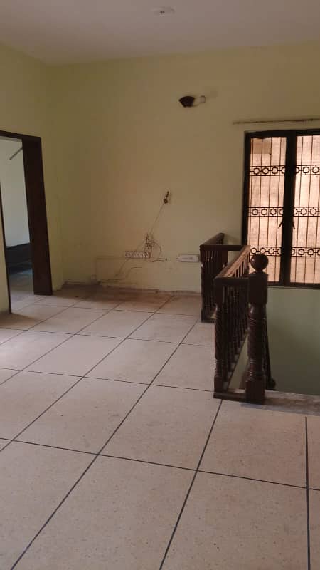 10 marla upper portion available for rent Faisal town 0