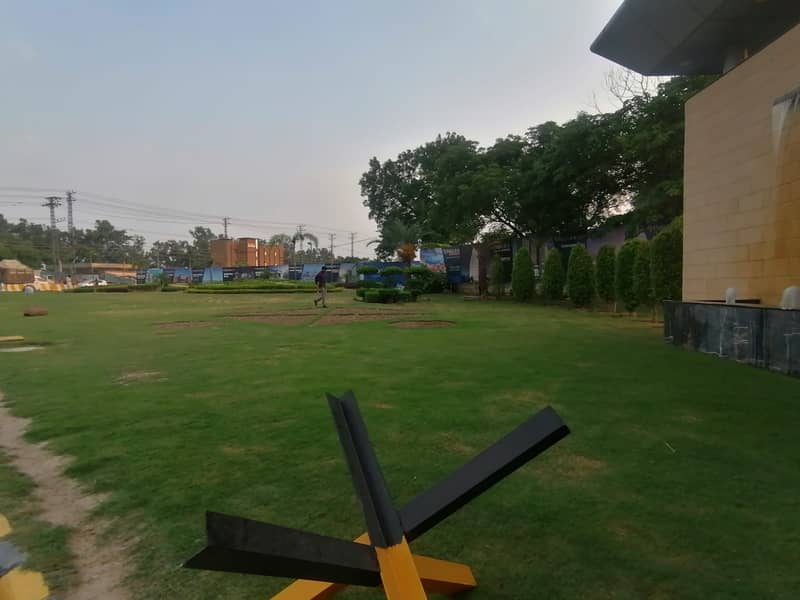 5 Marla Ideal Location Low Budget Plot On A Very Prime Entrance Of Lahore 6