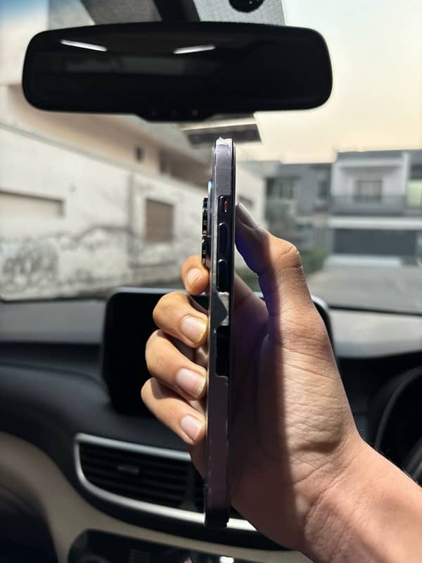 iPhone 14 Pro Deep purple 1