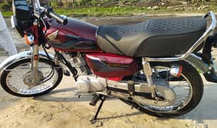 Honda 125 0300.4386. 556 call me all ok hai