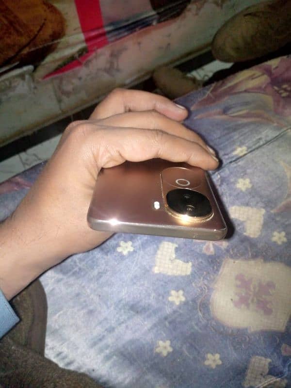 vivo v 40e new condition 1