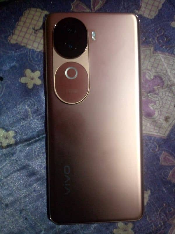 vivo v 40e new condition 5