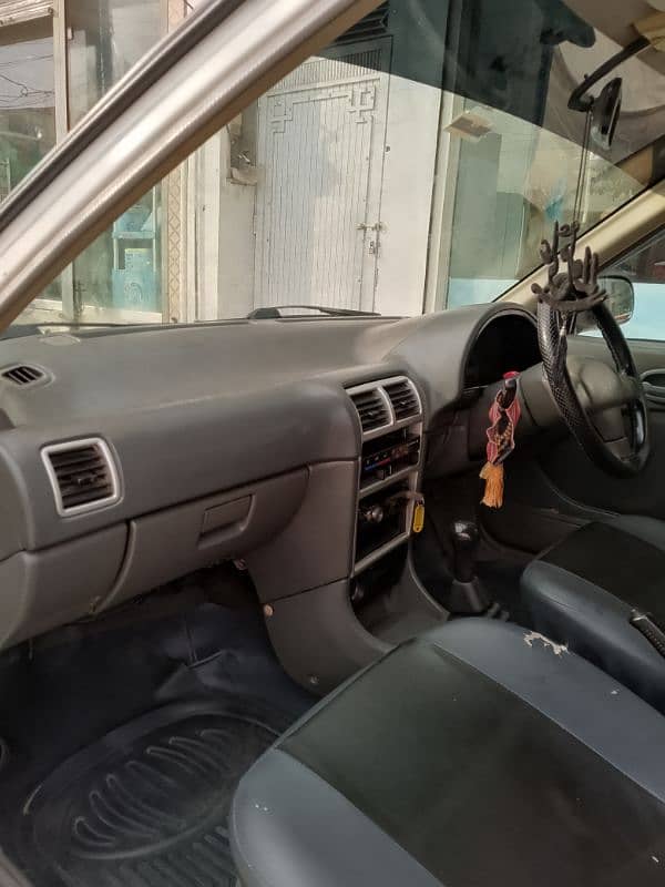 Suzuki Cultus 2014 11