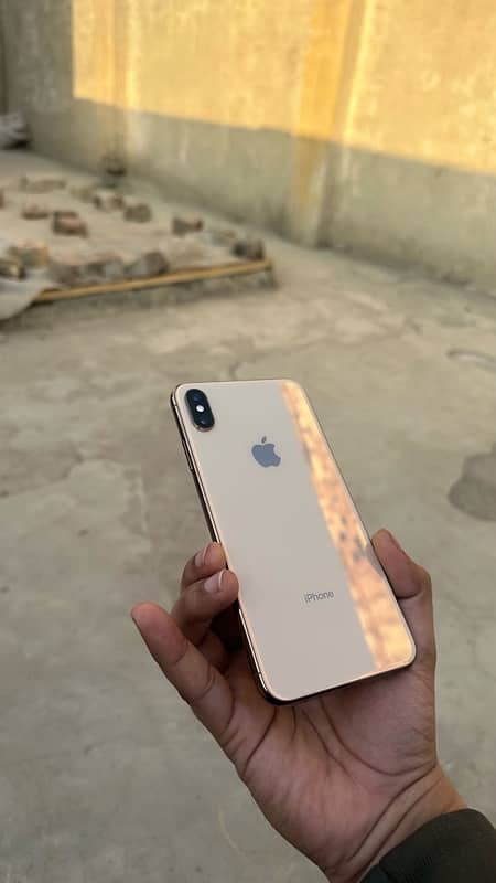 iPhone XS max 256Gb PTA 7