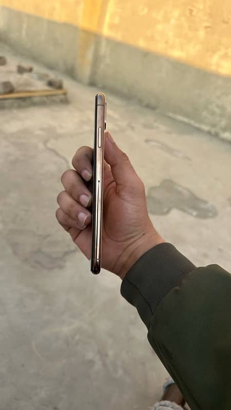 iPhone XS max 256Gb PTA 10