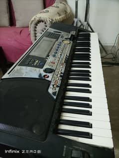 Yamaha psr 550