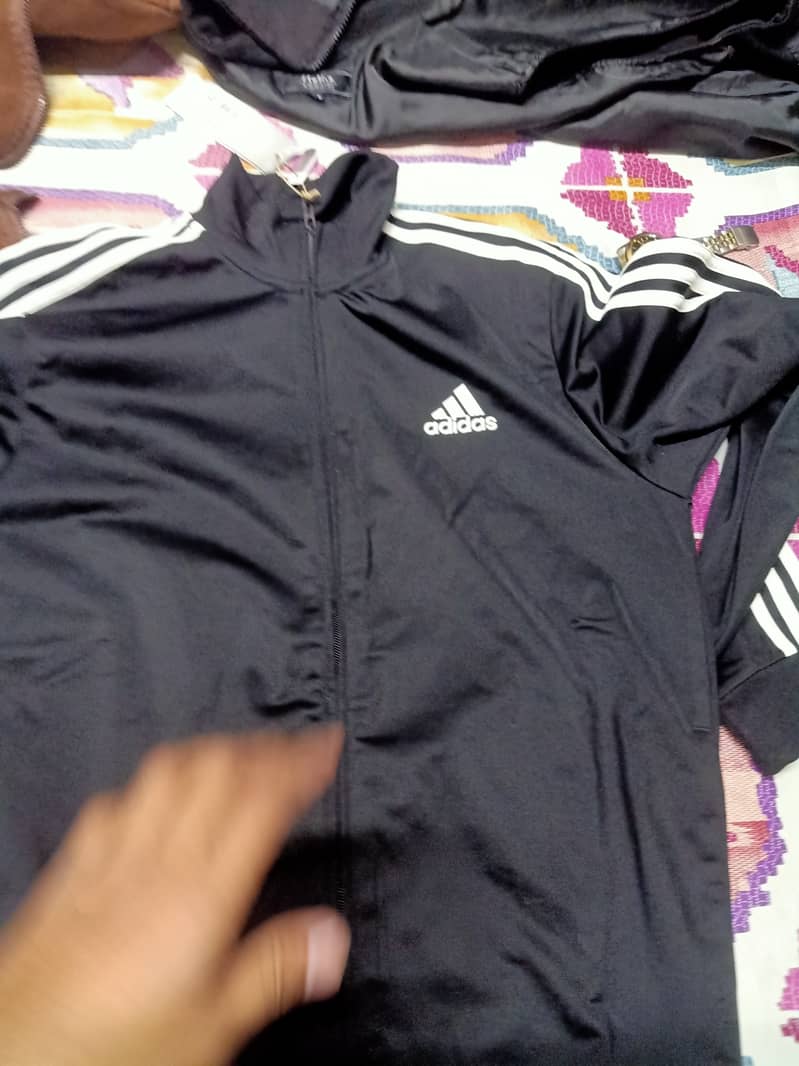 Orignal Adidas UK Tracksuit black branded Medium size 6