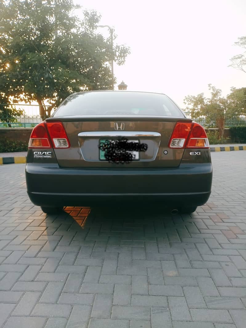 Honda Civic EXi 2005 1