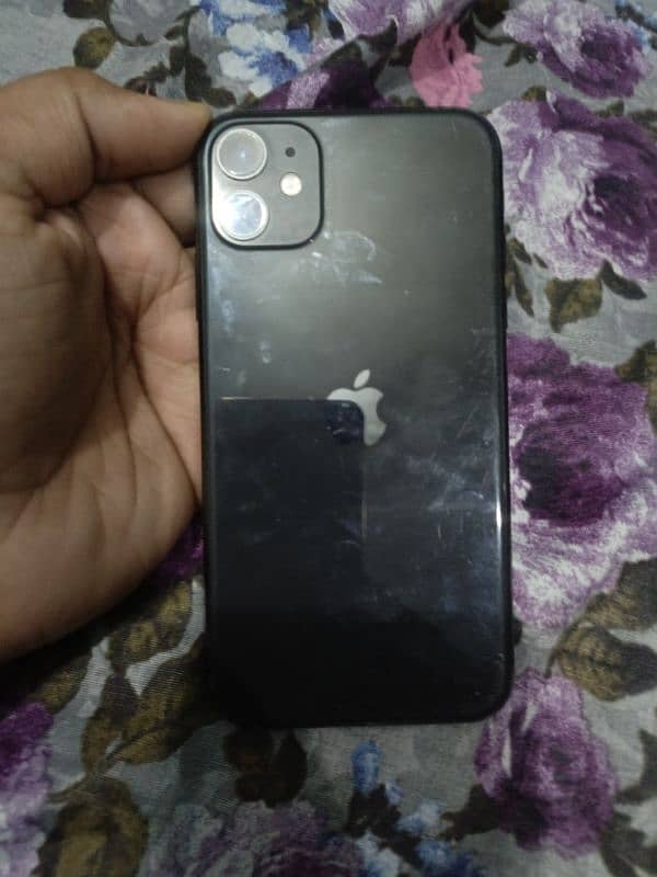 i phone 11 non pta glass break chal sai raha ha koe issue ni kar raha 0