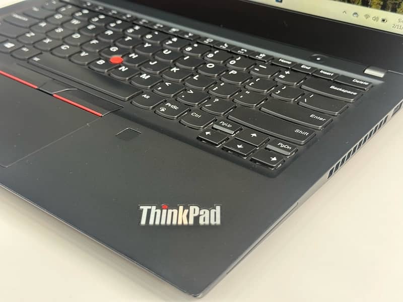 LENOVO THINKPAD T14s ( CORE-i7 - 10th GEN ) 16 GB RAM - 256 GB SSD 6