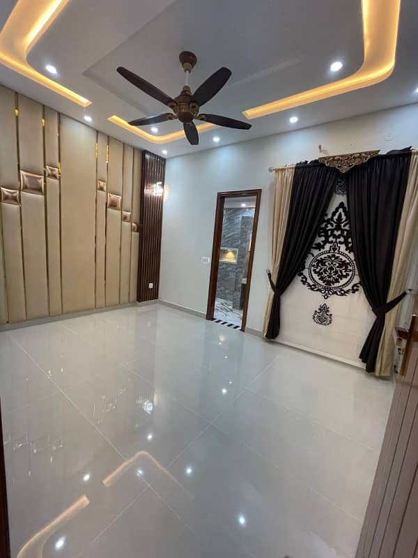 5 Marla House For Sale in Bahria Town Lahore. 17