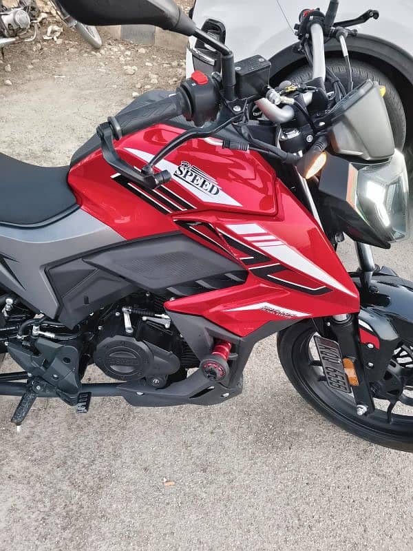 hi speed batlo5 sr200cc red color and warranty 6000km abi 2000km hogia 4