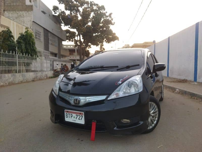 Honda Fit shuttule RS 2012 Own engine 1 owner mint condition 0