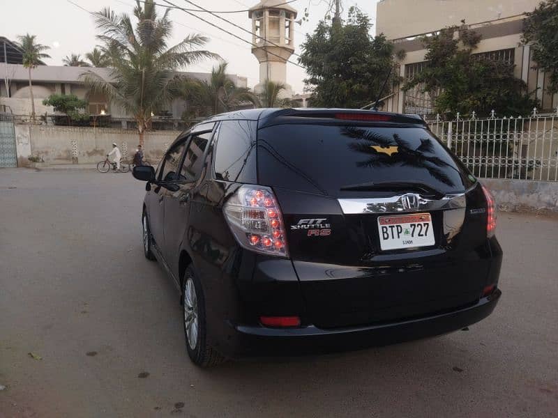 Honda Fit shuttule RS 2012 Own engine 1 owner mint condition 1