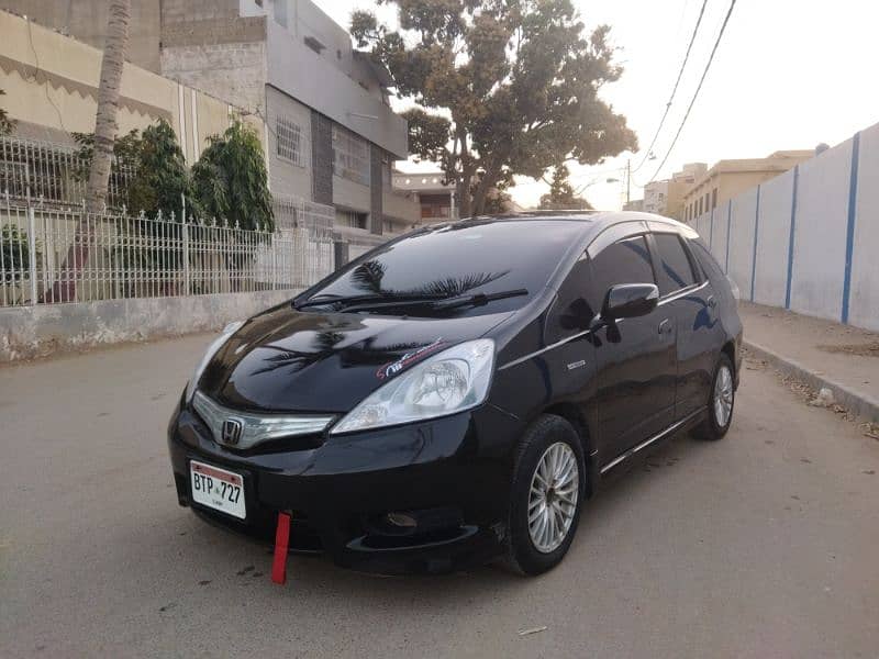 Honda Fit shuttule RS 2012 Own engine 1 owner mint condition 6