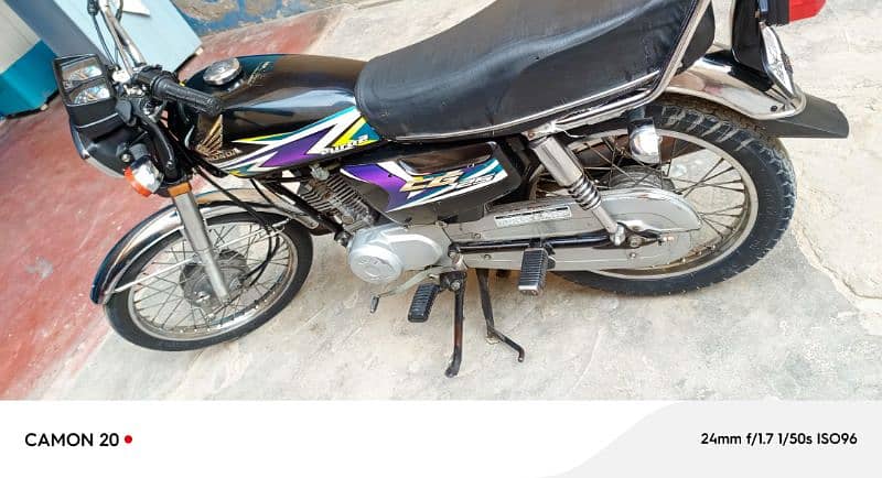 Honda 125 2020 moddle clean bike 8