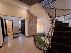 12 Marla Villa Available for rent in Bahria Town Phase 7 Safari Villas 2