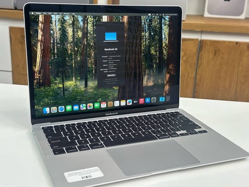 MACBOOK AIR 2020 ( 8 GB RAM - 256 GB SSD ) 22 Cycles used 3