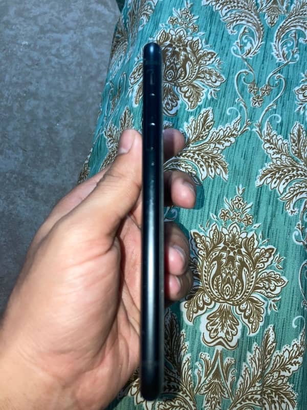 iphone XR 128 gb JV 4